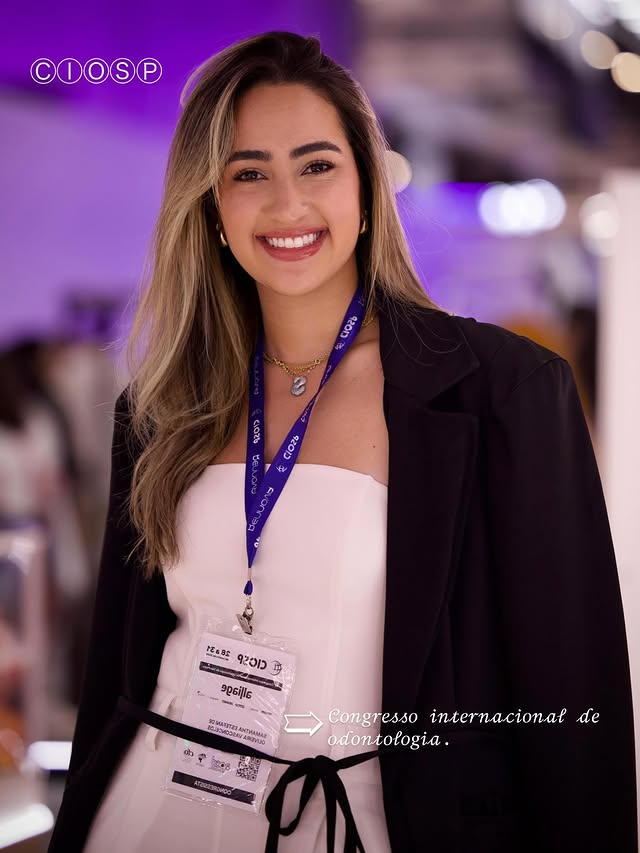 Dra. Samantha Vasconcelos no Congresso Internacional de Odontologia (CIOSP)